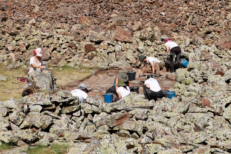 L’ICAC treballa en dues rutes arqueològiques a Meranges per divulgar el patrimoni d’alta muntanya