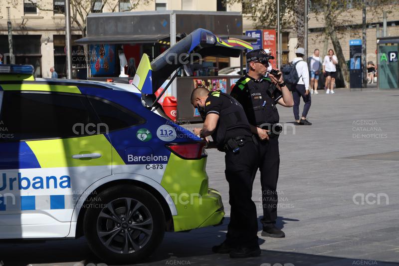 Barcelona reforça la lluita contra les drogues amb més presència policial en punts de venda i espais de consum