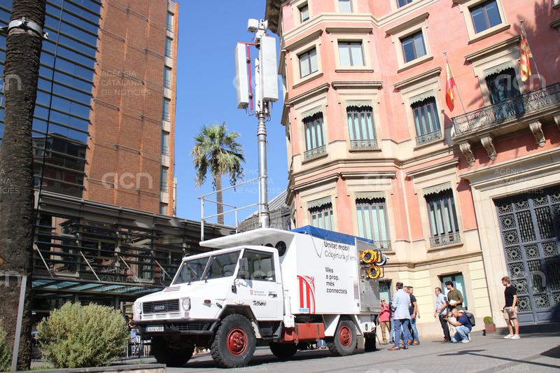 Interior incorpora un vehicle que ajuda a mantenir les comunicacions dels ciutadans en casos d’emergències