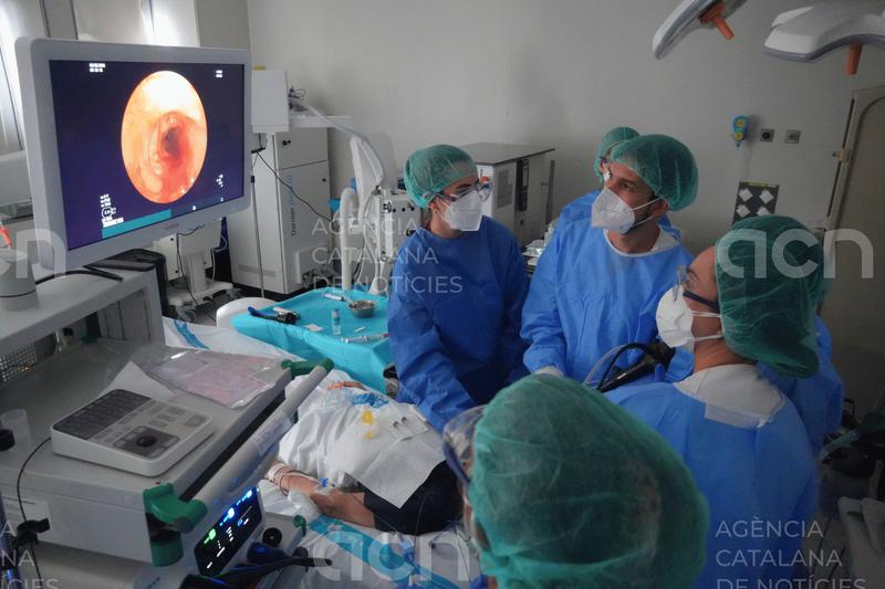 L'Hospital Joan XXIII estrena una tècnica per obtenir mostres de teixit pulmonar sense cirurgia