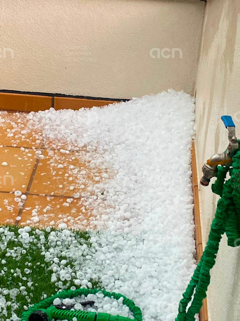 El temporal provoca 400 avisos per inundacions de baixos, obstrucció d'embornals i caiguda d'arbres