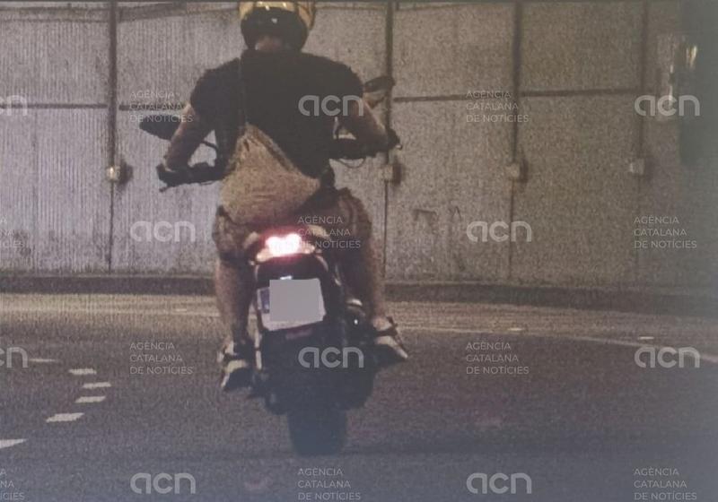 Denuncien un motorista per circular a 103 km/h per un tram de la Ronda Guinardó de Barcelona