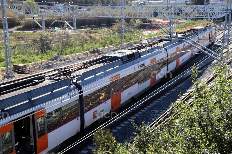 Els trens de l'R4 circulen amb demores de 40 minuts de mitjana per una incidència a Castellbisbal