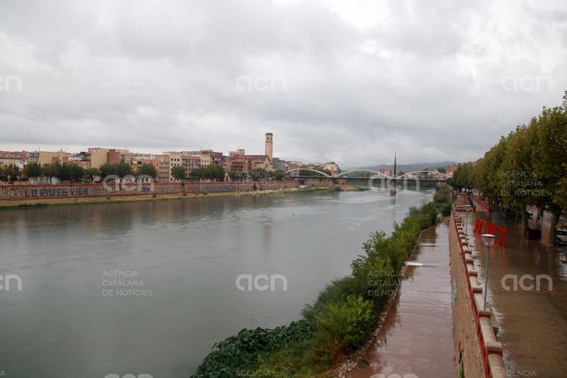 Els Mossos detenen set persones per falsificar i gestionar empadronaments fraudulents a Tortosa