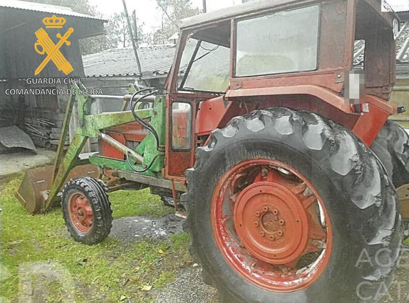 Identifiquen el presumpte estafador de 500 euros per la paga i senyal de la compra d'un tractor per internet