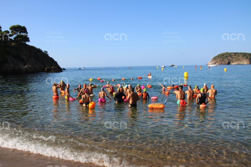 SOS Costa Brava i el CN Palamós reclamen més protecció pels nedadors davant l'augment d'embarcacions recreatives