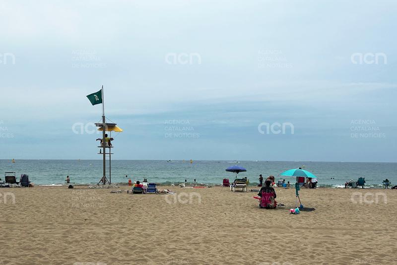 Platja d'Aro i Roses apliquen un sistema d'intel·ligència artificial per evitar ofegaments a la platja