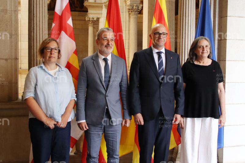 Generalitat i Ajuntament de Barcelona signen un conveni per construir quatre noves residències per a gent gran