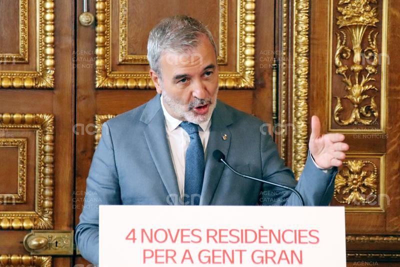 Collboni reivindica la tasca de l'ajuntament en defensa del català: "Mai s'havia fet tant per la promoció de la llengua"