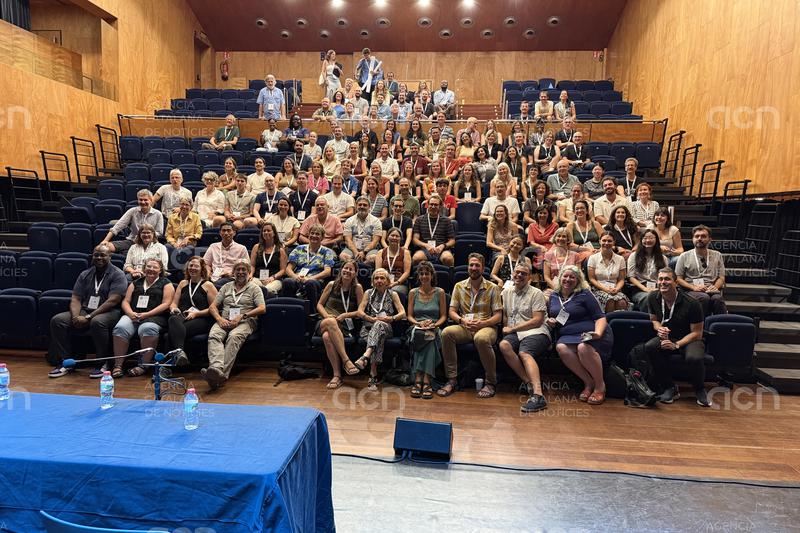 Uns 140 investigadors es reuneixen a Banyoles per treballar sobre l'impacte dels llacs arreu del món