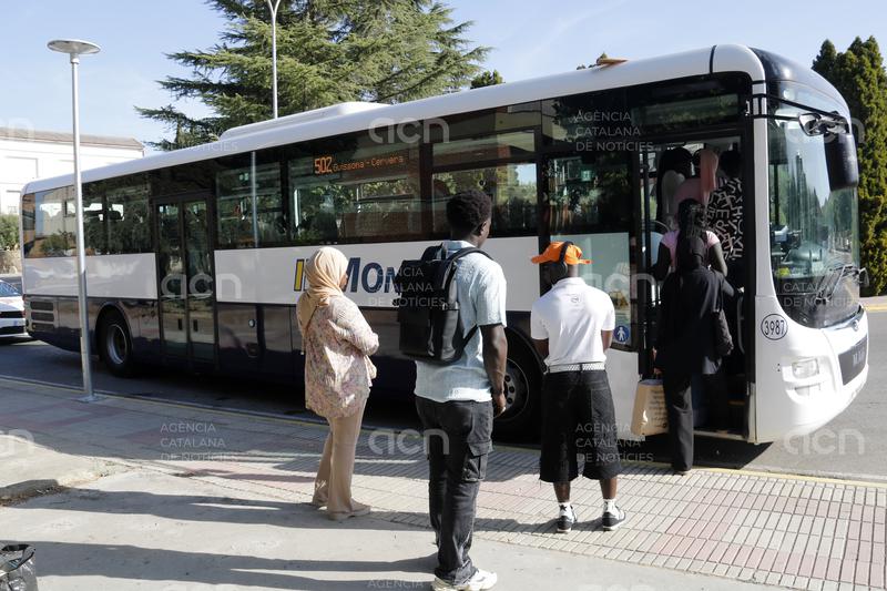 Entra en servei la nova línia de bus que connecta Guissona i Cervera cada hora: "Serà un benefici per a tothom"