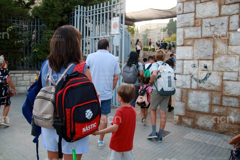 Més de 128.000 alumnes comencen el curs escolar 2026-27 a les comarques de Tarragona i de l'Ebre entre nervis i emoció