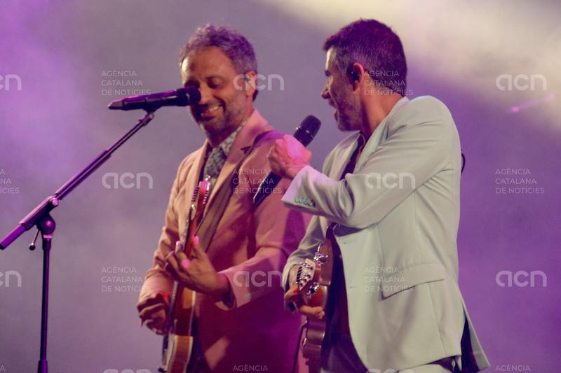 Els Amics de les Arts estrenen 'Encara som aquí', el segon avançament del seu nou disc que publicaran el 2027