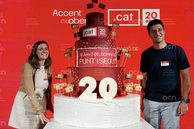 El domini .cat bufa les espelmes dels 20 anys: “El català té molts problemes, però en digital és un canó”
