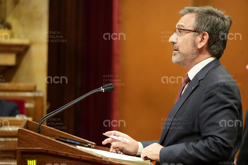 El Govern contempla augmentar l'oferta de cursos de català després de la regularització