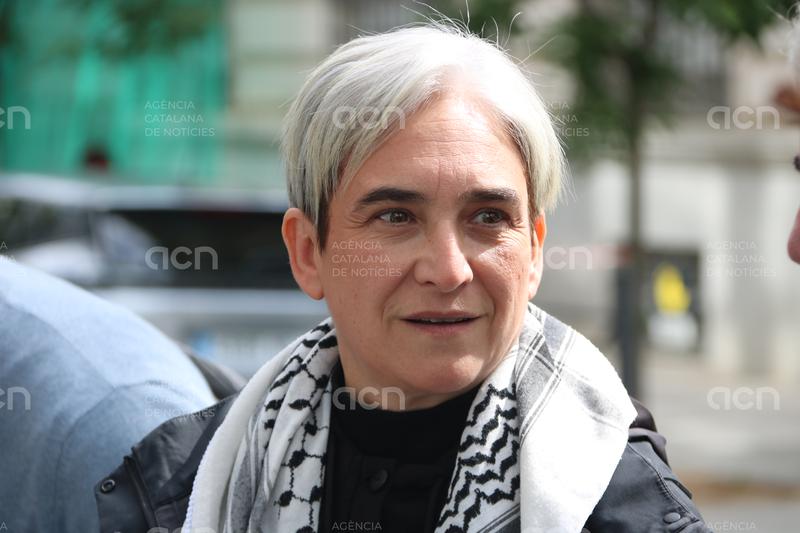Colau no descarta tornar a la política institucional si en algun moment és "especialment útil"